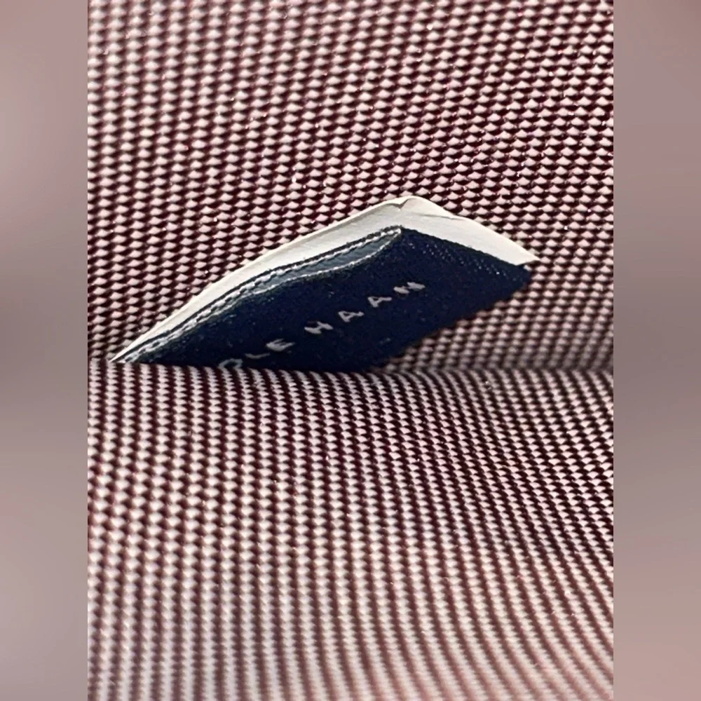 ⭐️COLE HAAN⭐️Brown Leather Accessory with Gold Accent - Picture 5 of 9